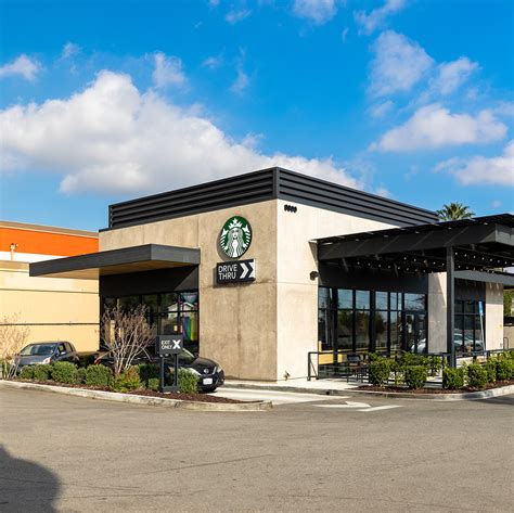starbucks solaire|Rustan’s QC Starbucks gets solar rooftop, 1st in Asia.